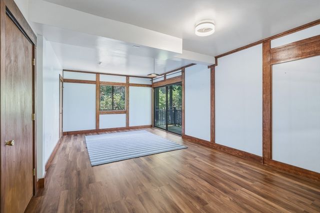 5 Laurel Ridge Dr, Belchertown, MA 01007