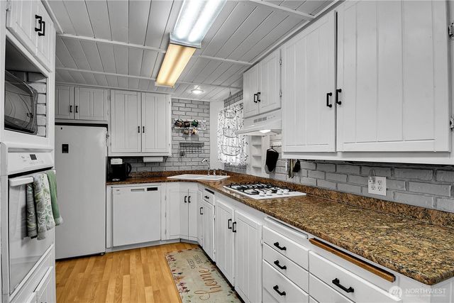 3126 170th Street SW, Lynnwood, WA 98037