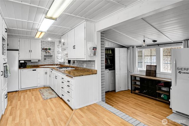 3126 170th Street SW, Lynnwood, WA 98037