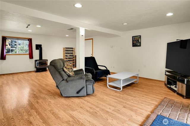 3126 170th Street SW, Lynnwood, WA 98037