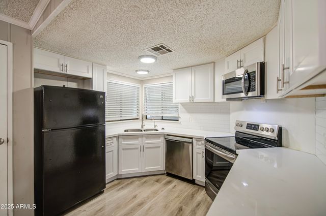 8601 N 103RD Avenue 151, Peoria, AZ 85345