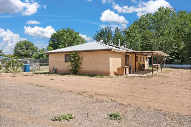 20 Cactus Drive, Los Lunas, NM 87031