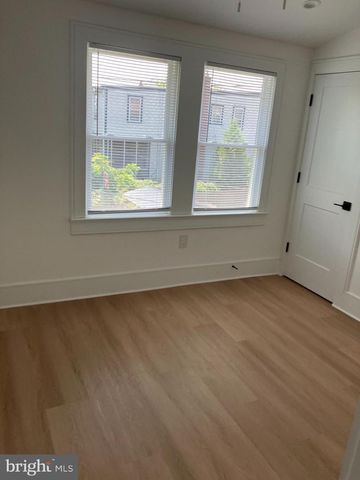 1228 W LAFAYETTE ST, Norristown, PA 19401