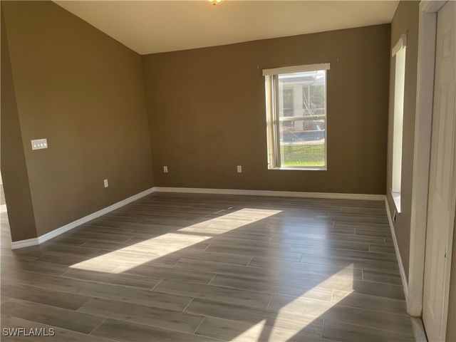 8421 GASSNER WAY, Lehigh Acres, FL 33972