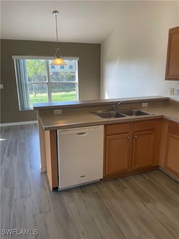 8421 GASSNER WAY, Lehigh Acres, FL 33972