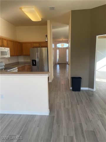 8421 GASSNER WAY, Lehigh Acres, FL 33972