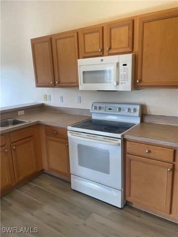 8421 GASSNER WAY, Lehigh Acres, FL 33972