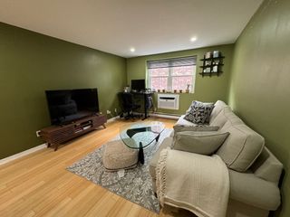 116 Sycamore St 22, Somerville, MA 02145