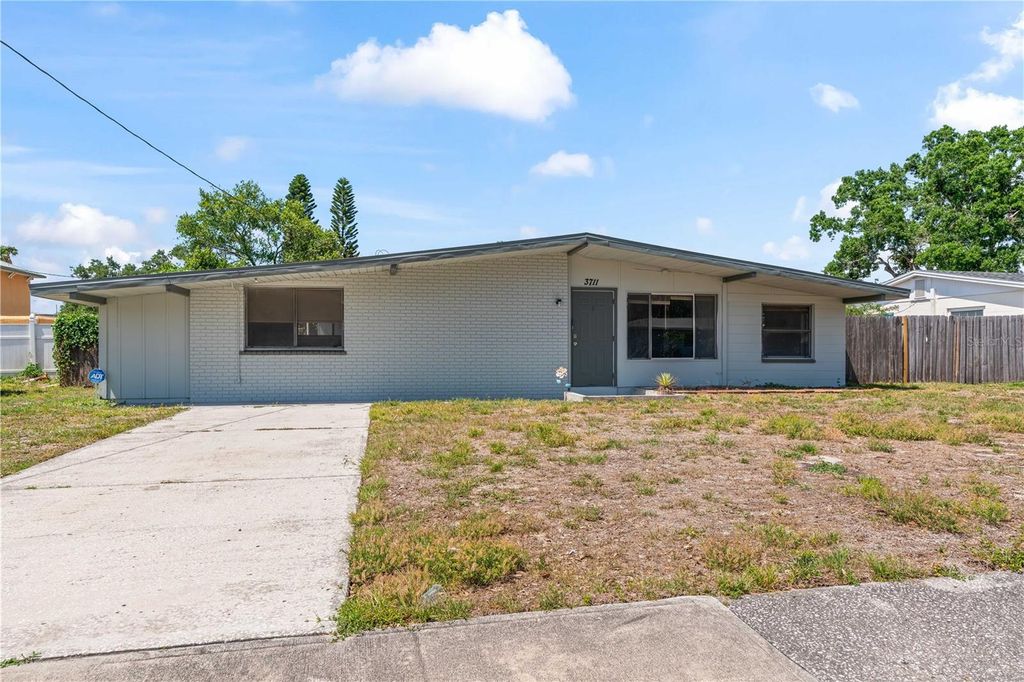 3711 W LEILA AVENUE, Tampa, FL 33611