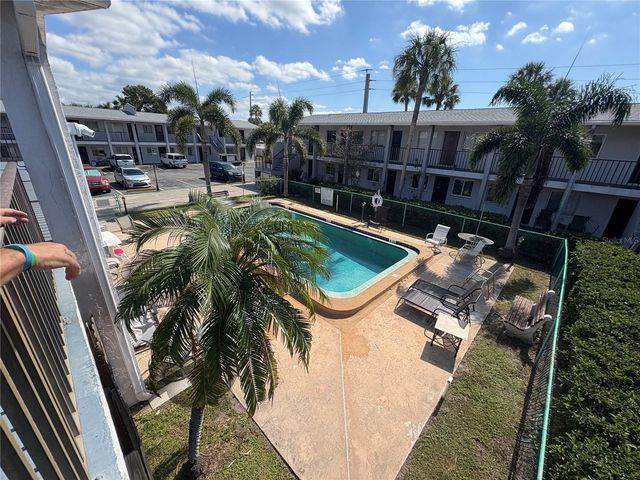 3101 BEE RIDGE ROAD 208, Sarasota, FL 34239