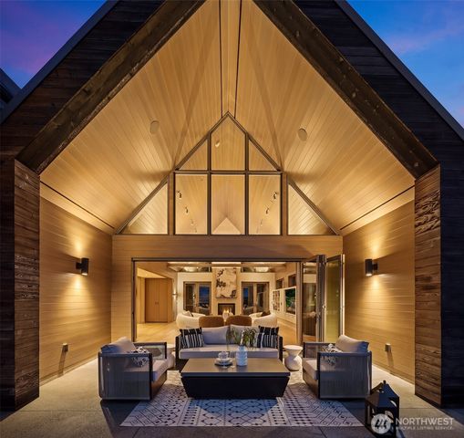 1796 Harrison Way NE, Issaquah, WA 98029