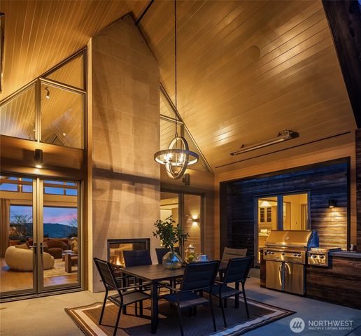 1796 Harrison Way NE, Issaquah, WA 98029