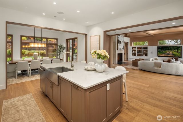 1796 Harrison Way NE, Issaquah, WA 98029