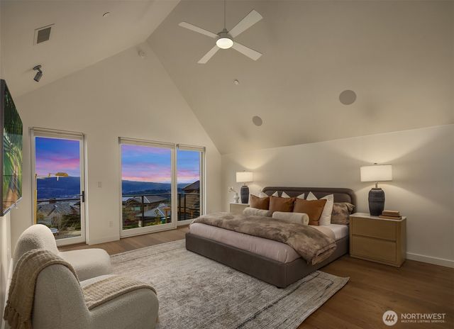 1796 Harrison Way NE, Issaquah, WA 98029