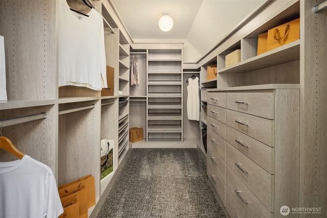 1796 Harrison Way NE, Issaquah, WA 98029