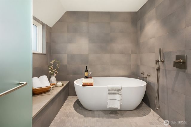 1796 Harrison Way NE, Issaquah, WA 98029