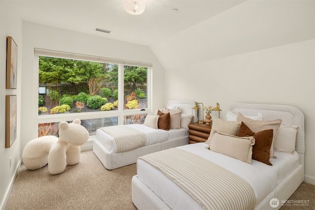 1796 Harrison Way NE, Issaquah, WA 98029