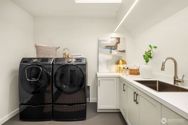 1796 Harrison Way NE, Issaquah, WA 98029