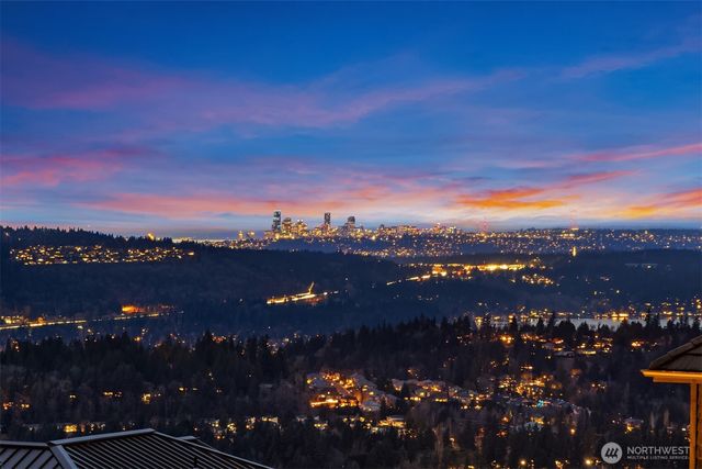 1796 Harrison Way NE, Issaquah, WA 98029