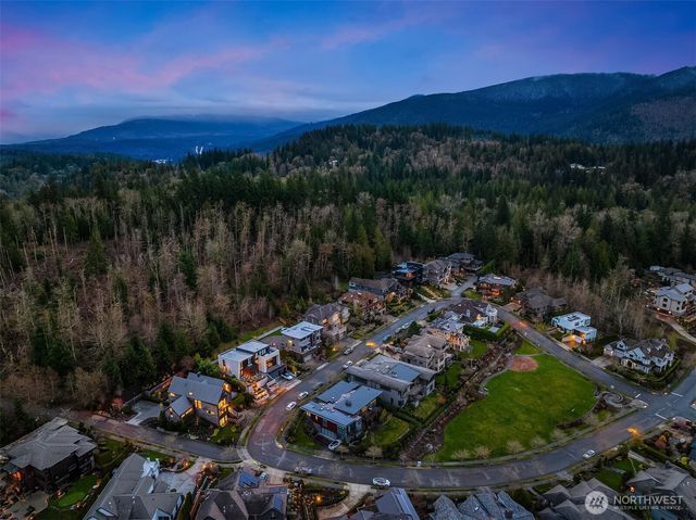 1796 Harrison Way NE, Issaquah, WA 98029