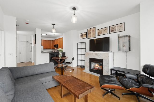1600 S PRAIRIE Avenue 705, Chicago, IL 60616