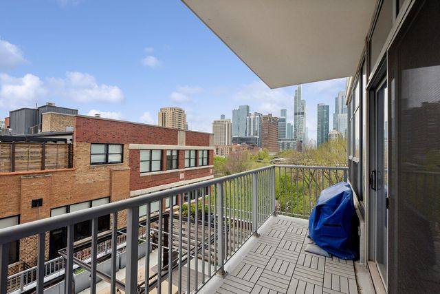 1600 S PRAIRIE Avenue 705, Chicago, IL 60616