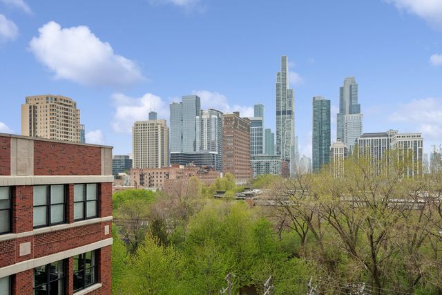 1600 S PRAIRIE Avenue 705, Chicago, IL 60616
