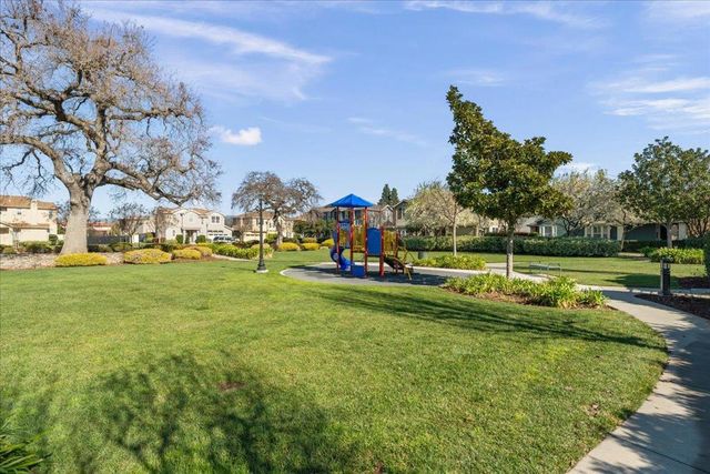 704 Tennyson Drive, Gilroy, CA 95020