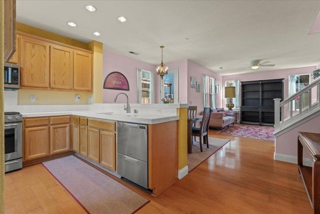 704 Tennyson Drive, Gilroy, CA 95020