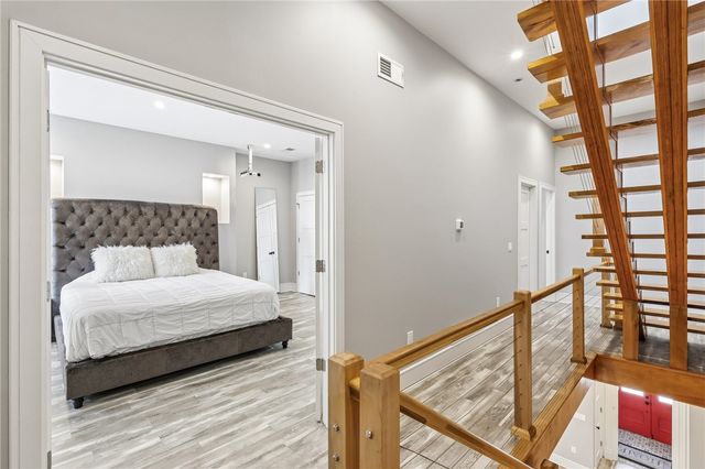 928 Western Ave, Allegheny West, PA 15233