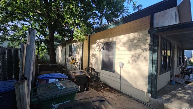 1819 W Wildwood, San Antonio, TX 78201