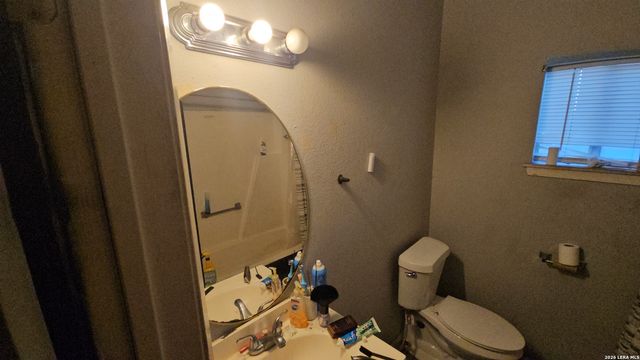 1819 W Wildwood, San Antonio, TX 78201