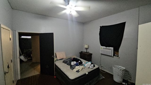 1819 W Wildwood, San Antonio, TX 78201