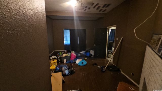 1819 W Wildwood, San Antonio, TX 78201