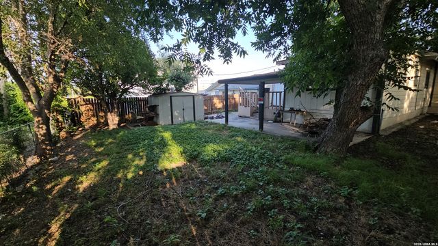 1819 W Wildwood, San Antonio, TX 78201