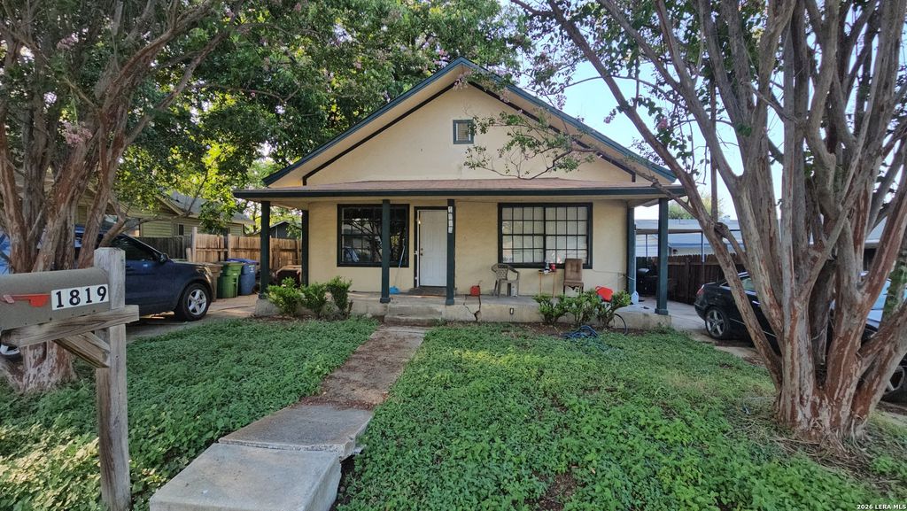 1819 W Wildwood, San Antonio, TX 78201