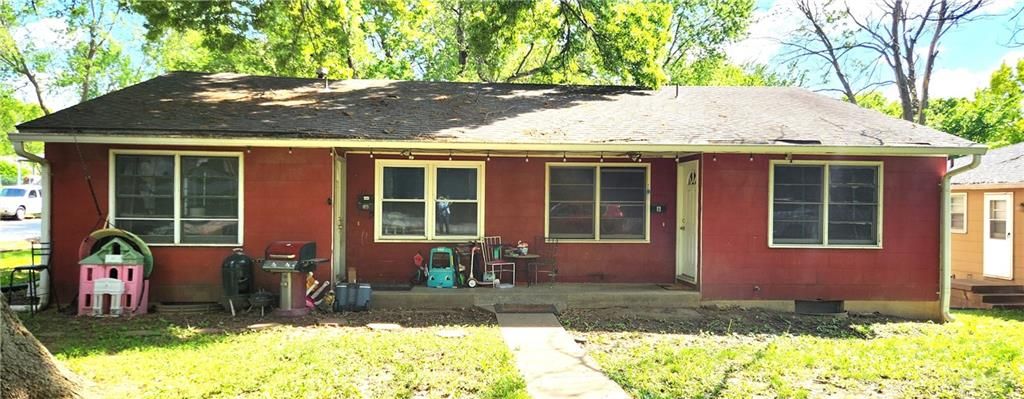 1700 SW Mc Arthur Street, Blue Springs, MO 64015