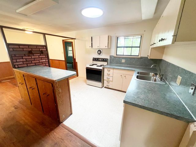 22 Belmar Drive, Little Rock, AR 72209