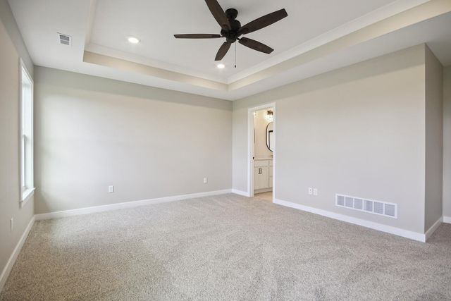 407 W FRANCIS ST, Sturgeon, MO 65284