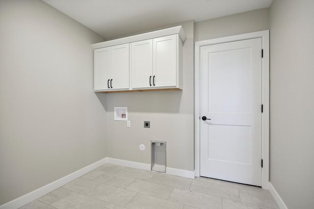 407 W FRANCIS ST, Sturgeon, MO 65284