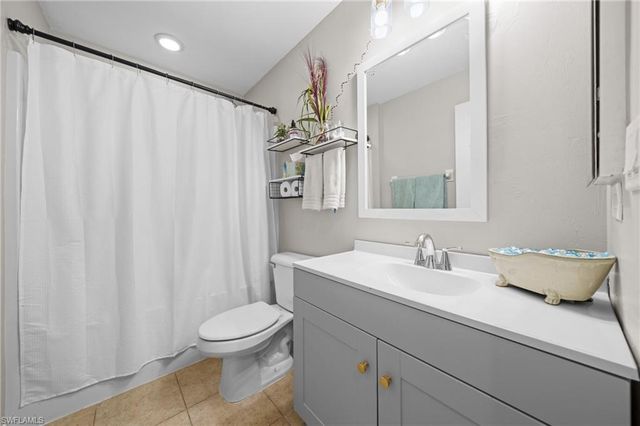 2241 NW 2nd AVE, Cape Coral, FL 33993