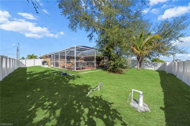 2241 NW 2nd AVE, Cape Coral, FL 33993