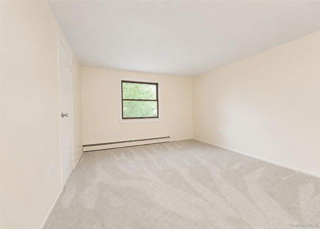 2 Shenandoah Boulevard, Coram, NY 11727