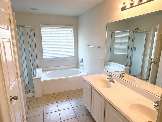 11850 Ramla Place Trail, Houston, TX 77089
