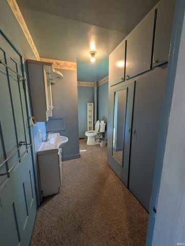 218 S 10th Street, Goshen, IN 46528