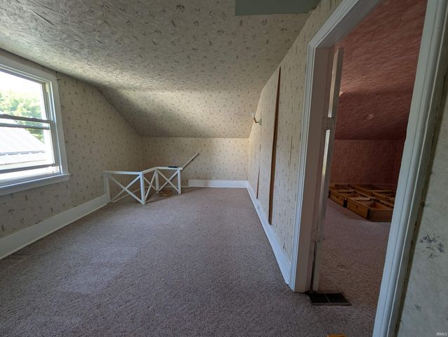 218 S 10th Street, Goshen, IN 46528