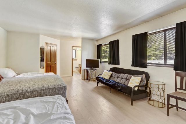 5712 San Juan Ave, Citrus Heights, CA 95610