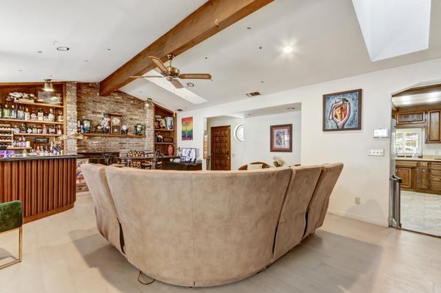 5712 San Juan Ave, Citrus Heights, CA 95610