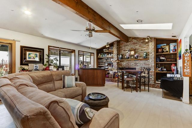 5712 San Juan Ave, Citrus Heights, CA 95610