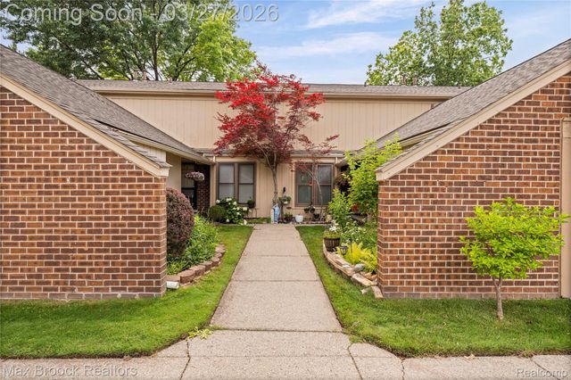 31723 Forest Lane, Warren, MI 48093